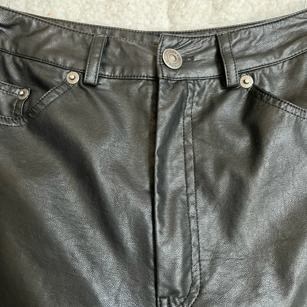 Vegan leather straight leg pants - Picture 4 of 11